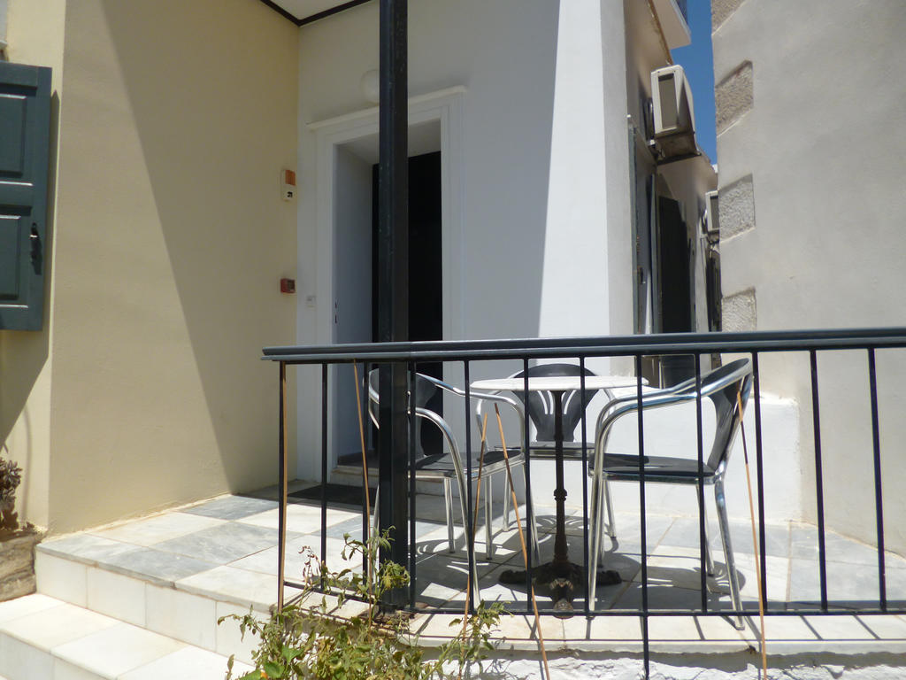 Ethrion Otel Ermoupoli Dış mekan fotoğraf